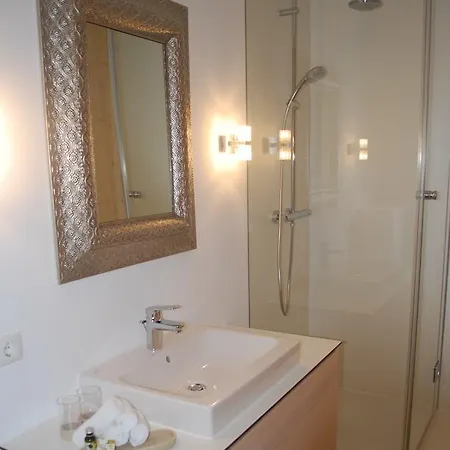Rheintal Apartman *